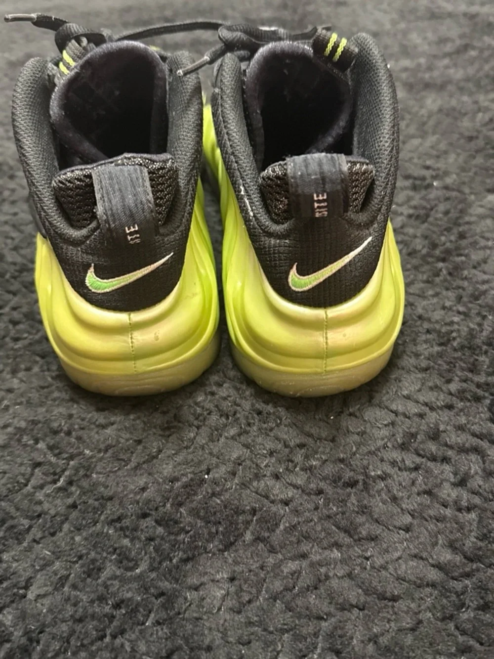 NIKE FOAMPOSITE ELECTRIC GREEN